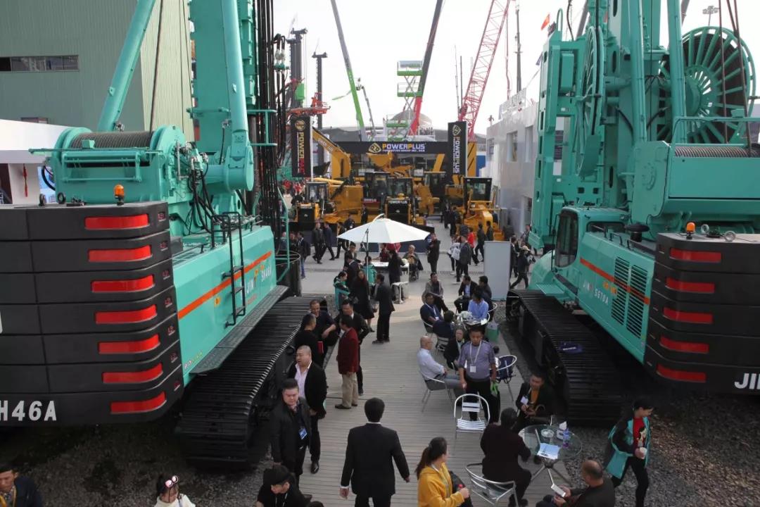 上海金泰兩款新品勁爆2018 bauma 首日現場